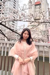 ダルマクスマ タニア　ナターシャ先生
